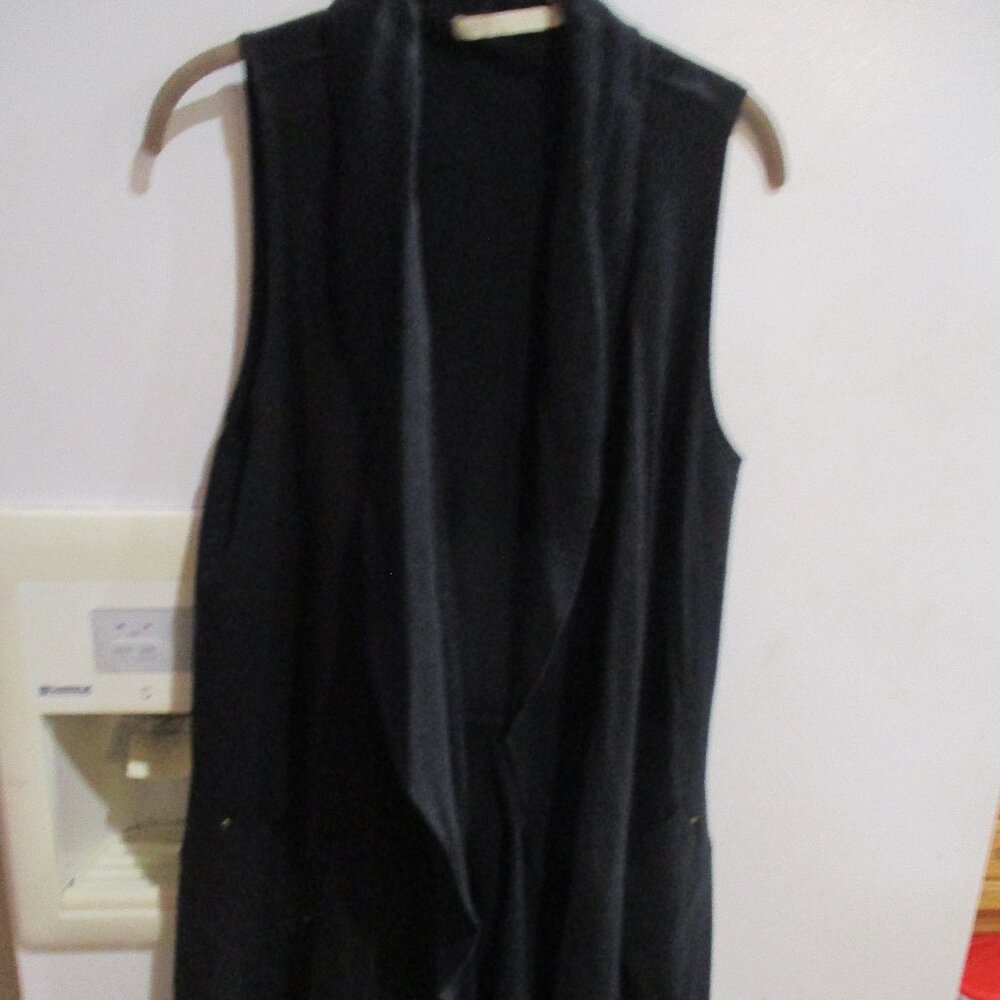 Testimony‎ Los Angeles Vest lagenlook black long L french terry
